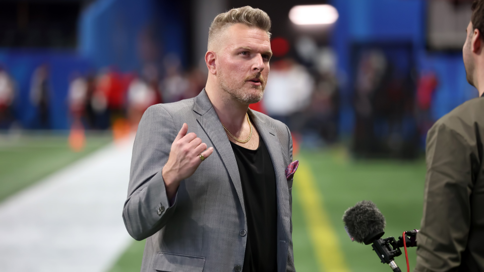 Ku Pat McAfee đến ESPN? Mạng được ưu ái hạ cánh chương trình ăn khách nếu người dẫn chương trình rời khỏi hợp đồng FanDuel